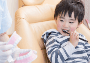 歯医者に通う子ども